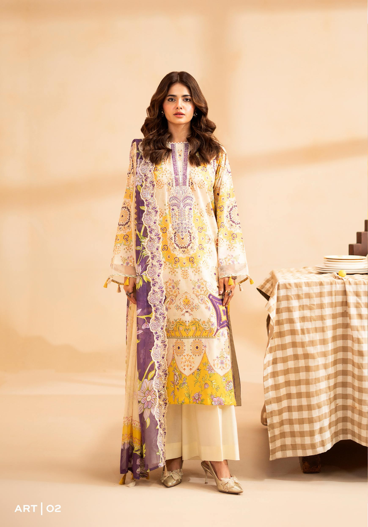 Gulljee RAYA ( DP-01-6542 ) CATALOUGE-2 ART-02