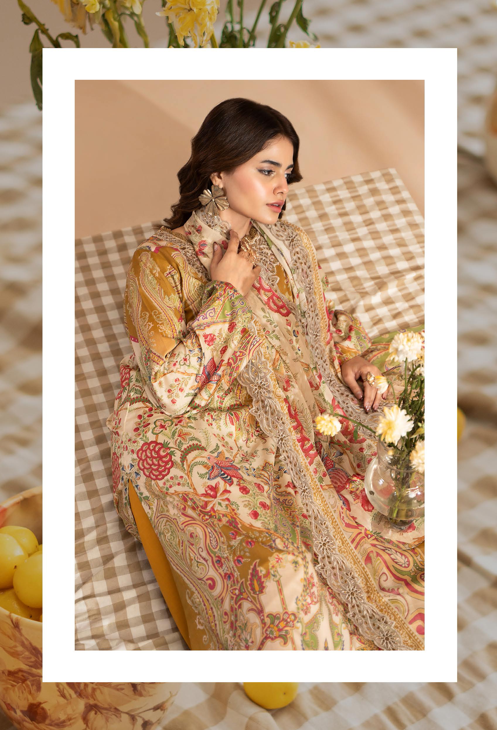Gulljee RAYA ( DP-01-6542 ) CATALOUGE-2 ART-04