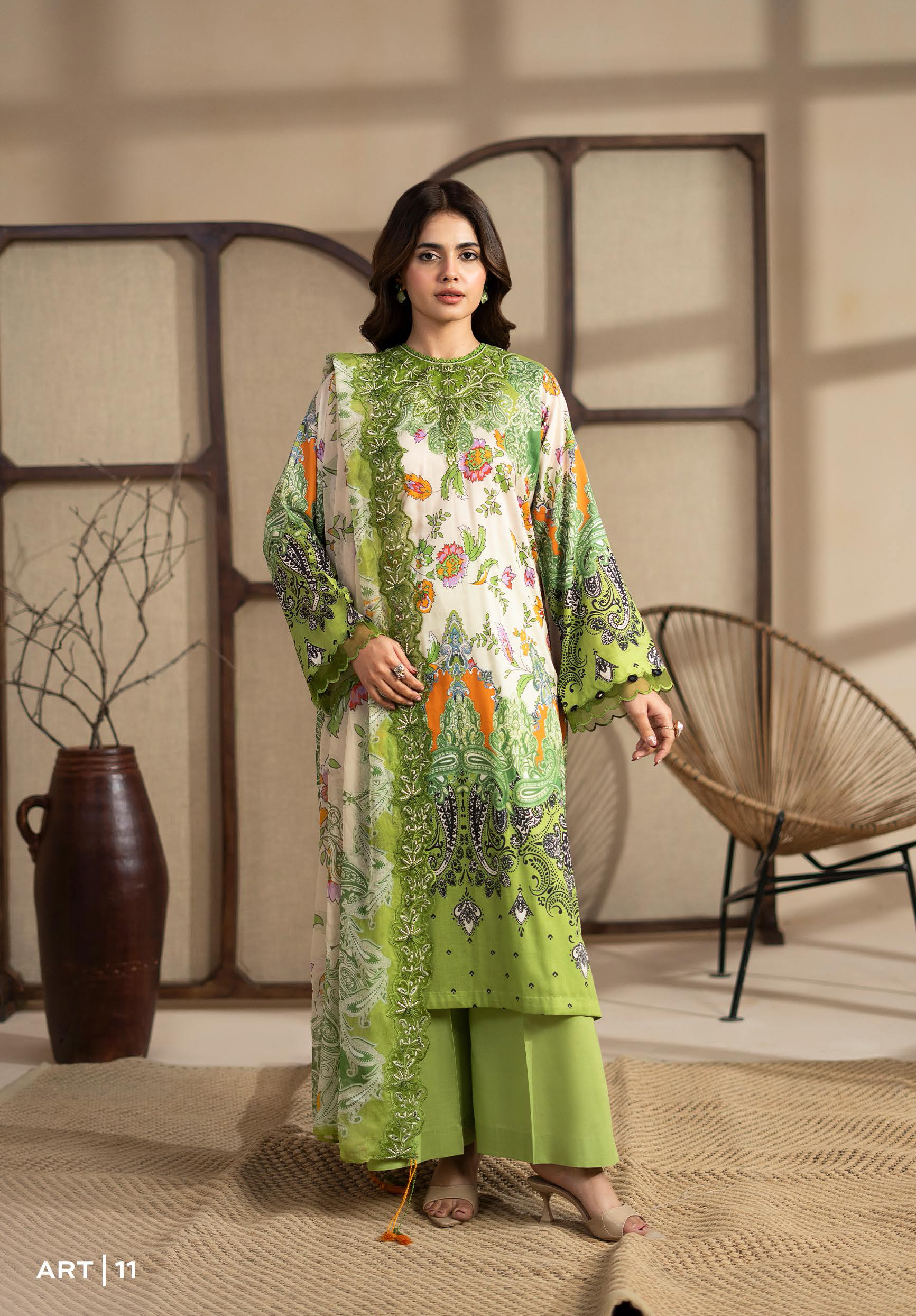 Gulljee RAYA ( DP-01-6542 ) CATALOUGE-2 ART-11